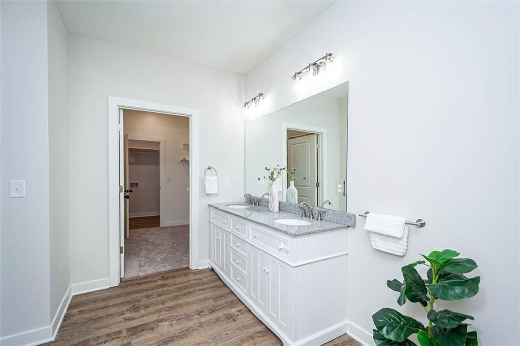 407 Ash Street — photo 23