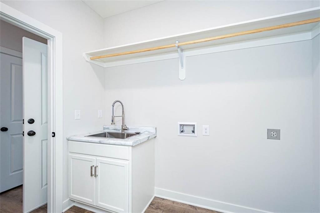 407 Ash Street — photo 27