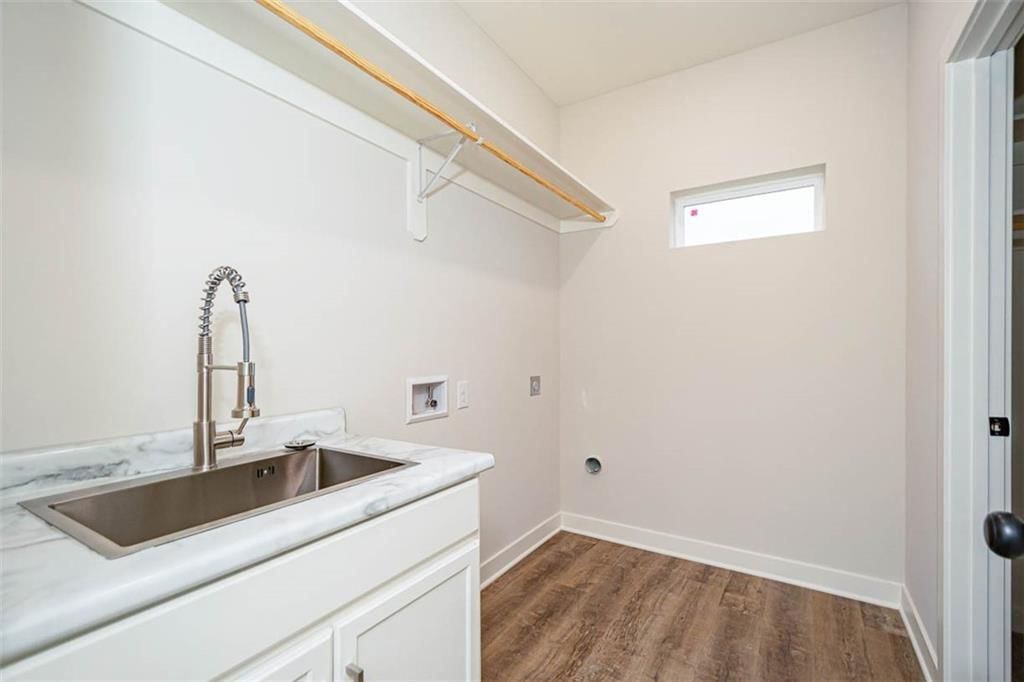 407 Ash Street — photo 28