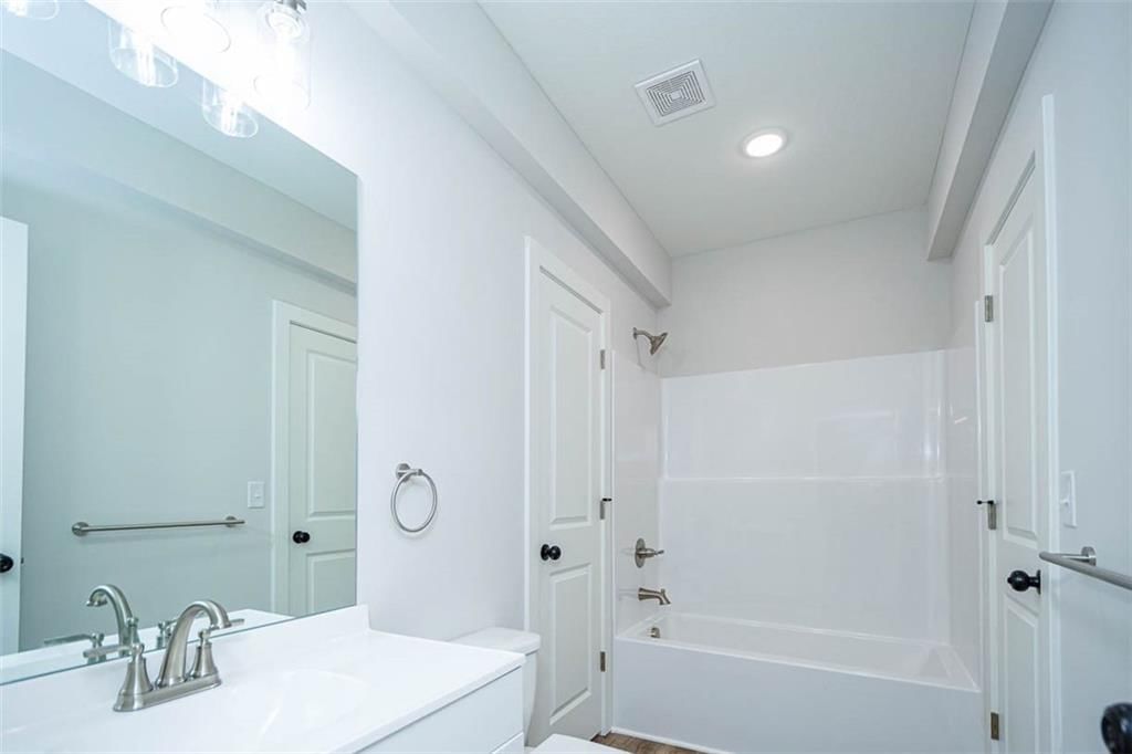 407 Ash Street — photo 36