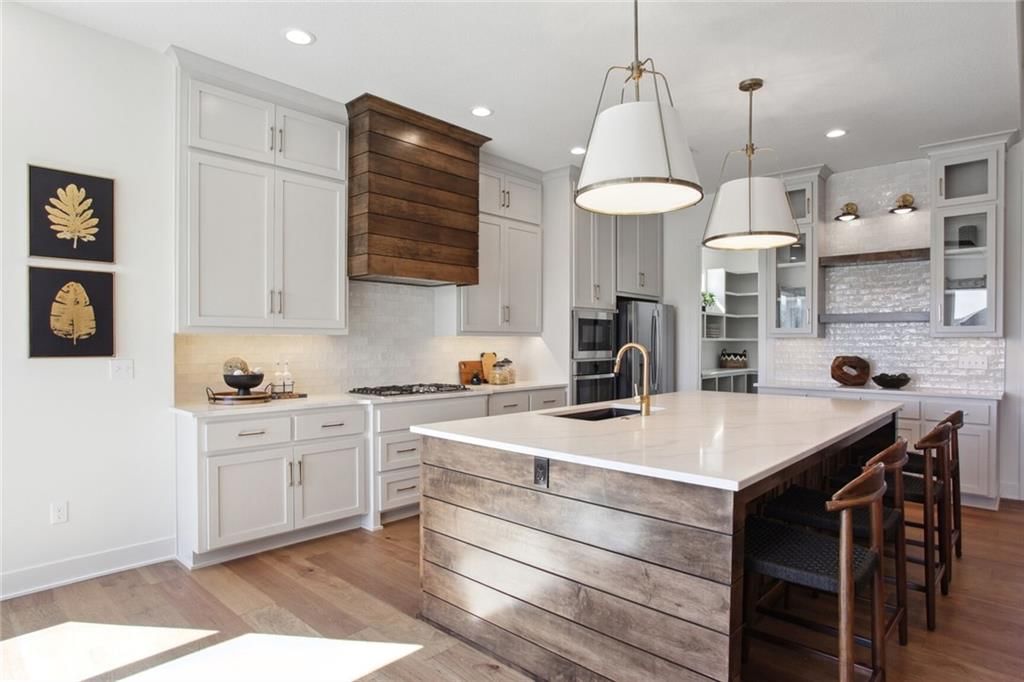5824 NW Black Oak Court — photo 10