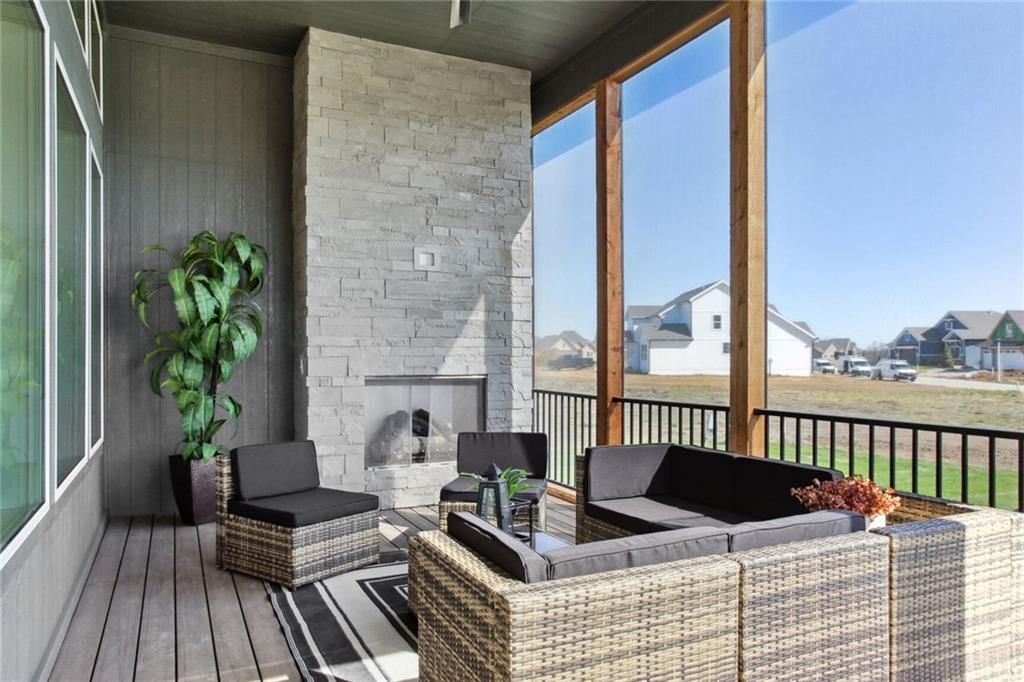 5824 NW Black Oak Court — photo 13