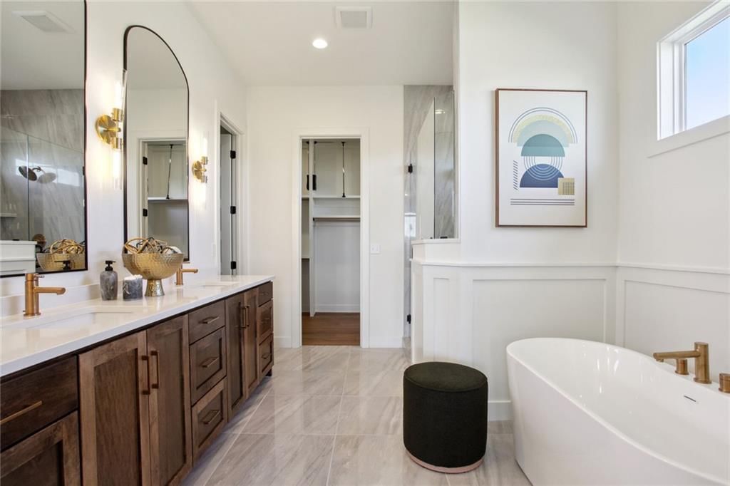 5824 NW Black Oak Court — photo 19