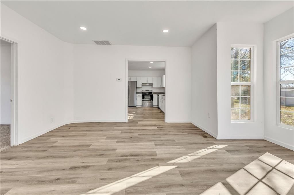 306 N Olive Street — photo 9
