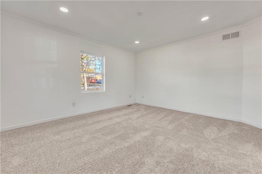 306 N Olive Street — photo 17