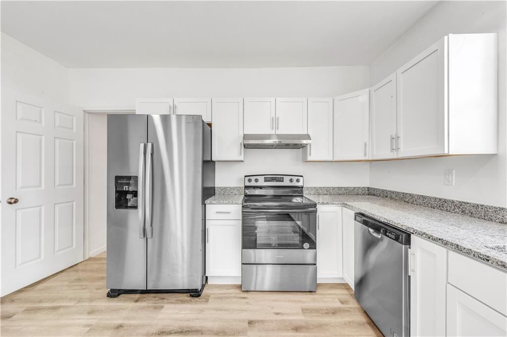 306 N Olive Street — photo 21