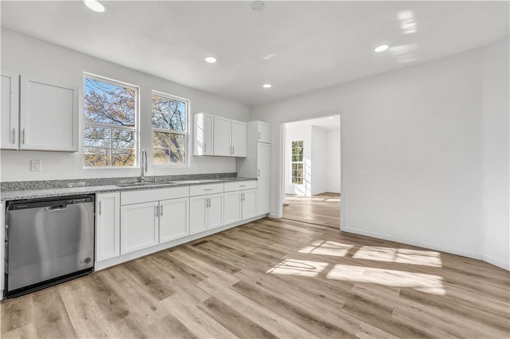 306 N Olive Street — photo 26