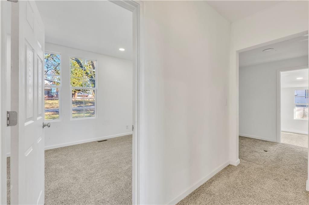 306 N Olive Street — photo 32
