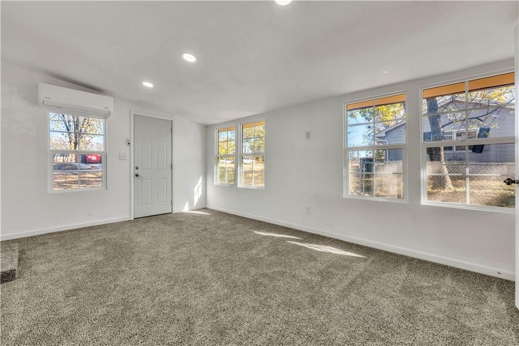306 N Olive Street — photo 44