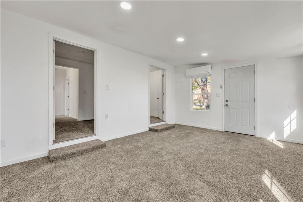 306 N Olive Street — photo 45