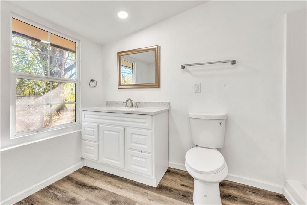 306 N Olive Street — photo 50