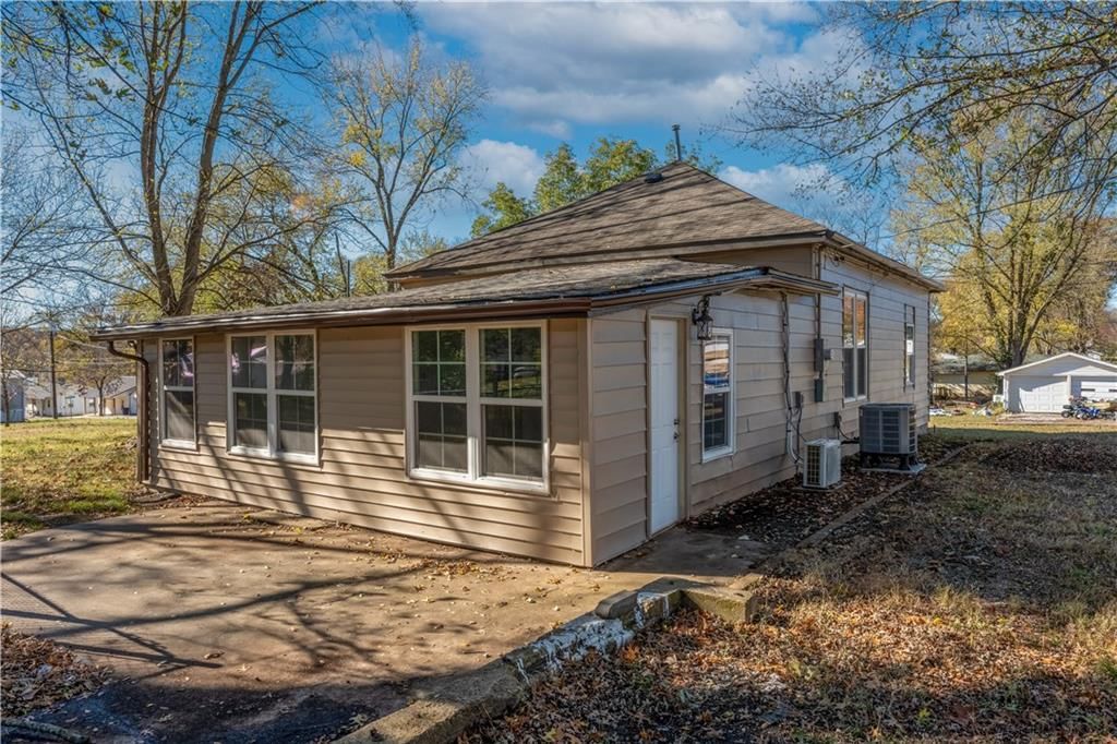 306 N Olive Street — photo 69