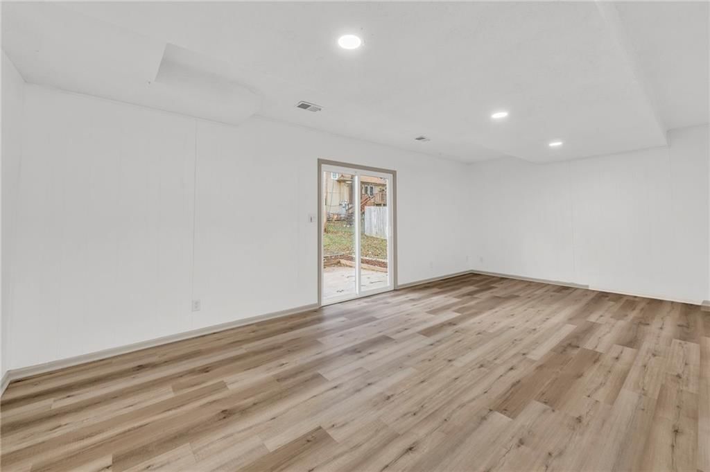 120 Brookridge Street — photo 14
