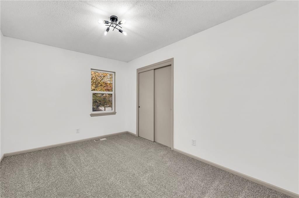 120 Brookridge Street — photo 24