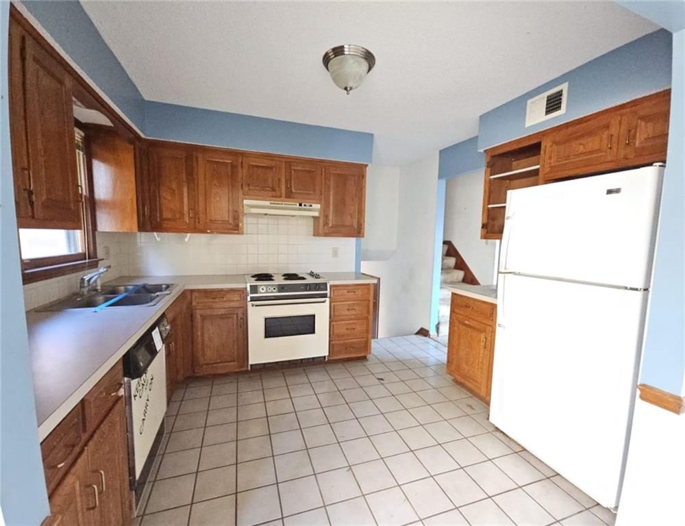 11208 Lowell Avenue — photo 10