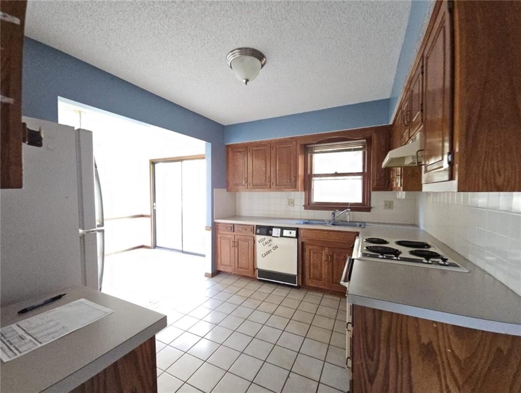 11208 Lowell Avenue — photo 11
