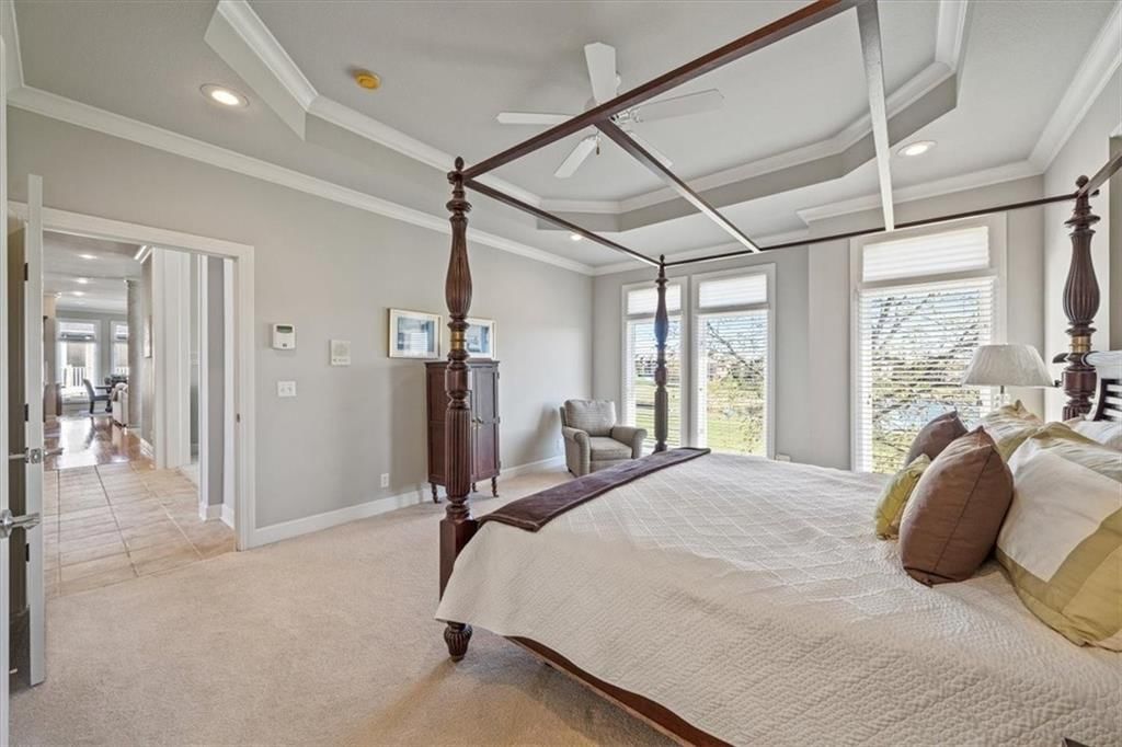 812 SW Lake Pines Drive — photo 29