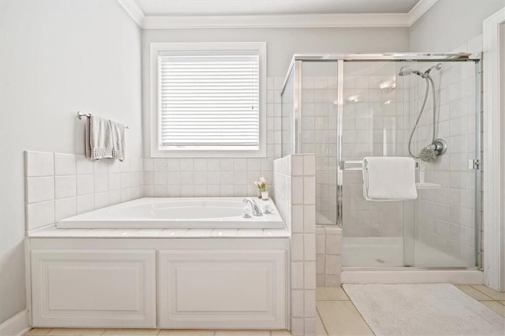 812 SW Lake Pines Drive — photo 32