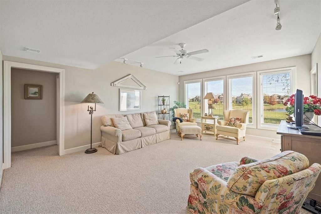 812 SW Lake Pines Drive — photo 39