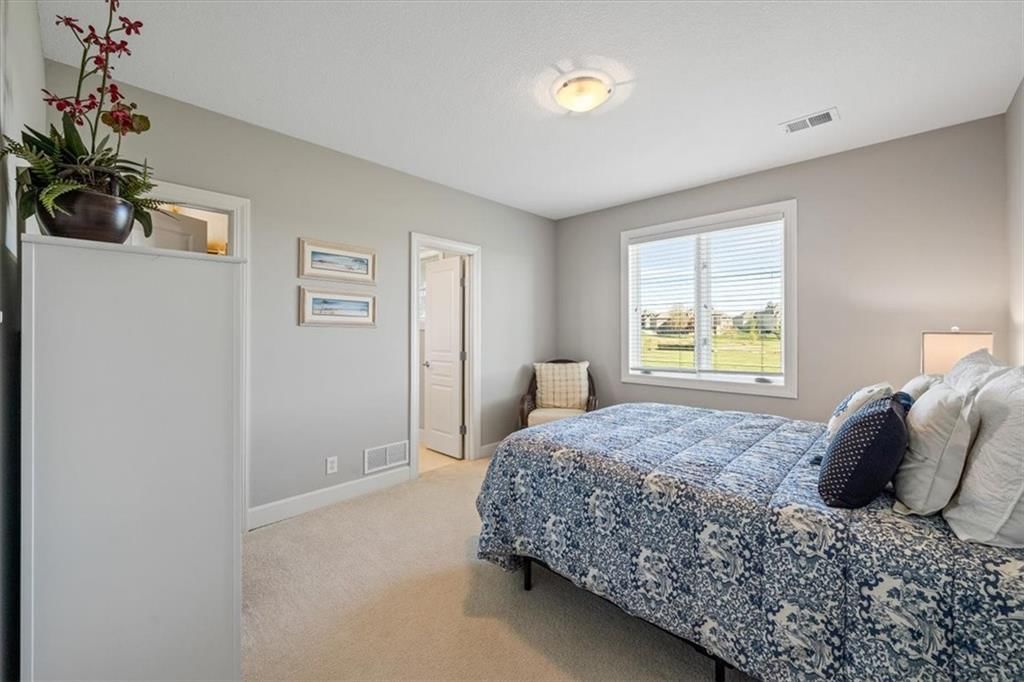 812 SW Lake Pines Drive — photo 42