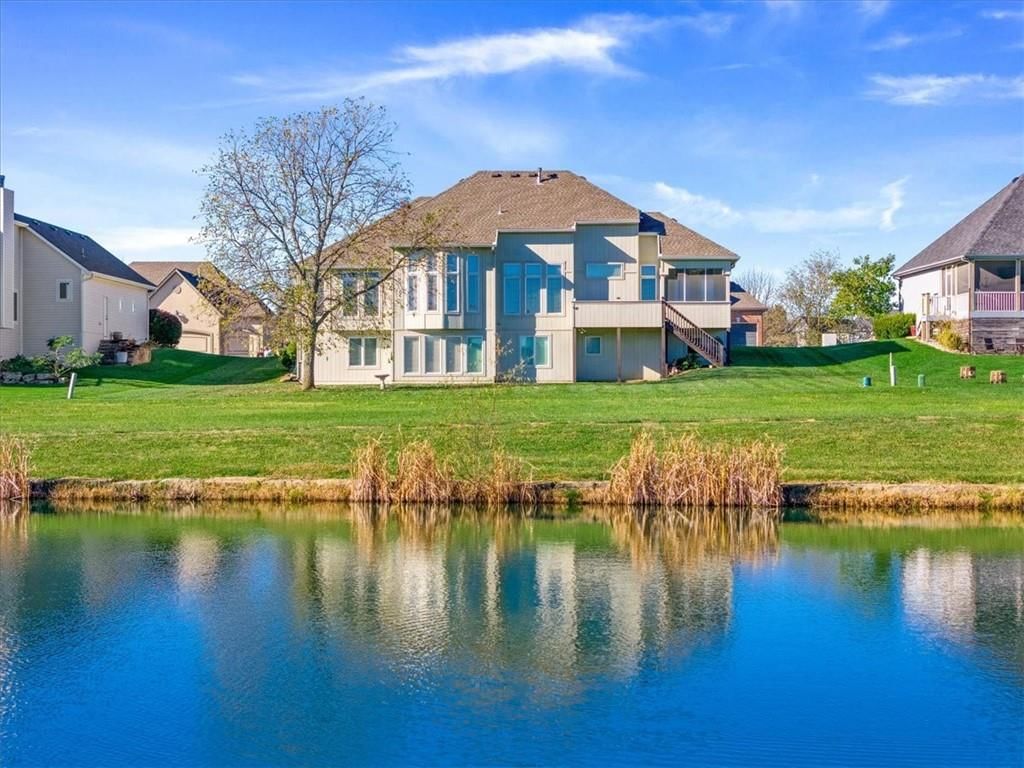 812 SW Lake Pines Drive — photo 49