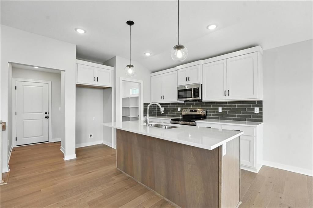 4421 SW Grindstone Circle — photo 6