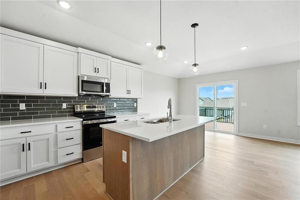 4421 SW Grindstone Circle — photo 7
