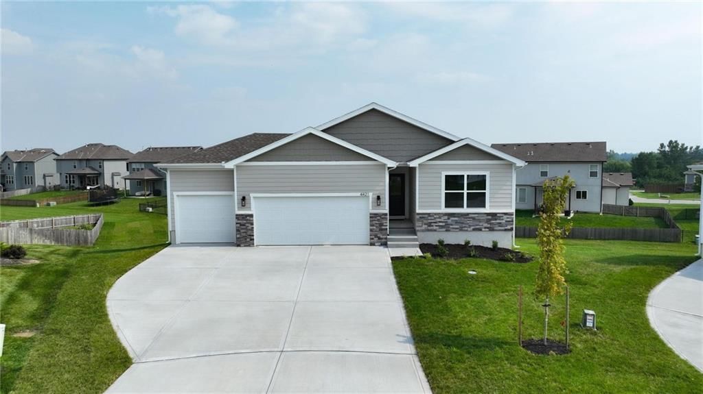 4421 SW Grindstone Circle — photo 37