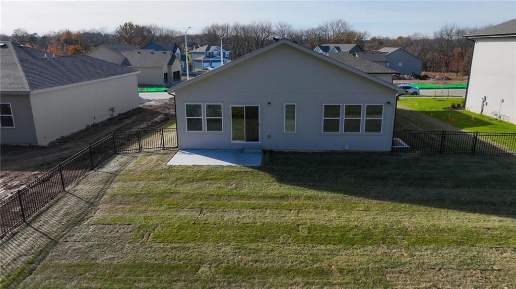 1009 Branchwood Lane — photo 31