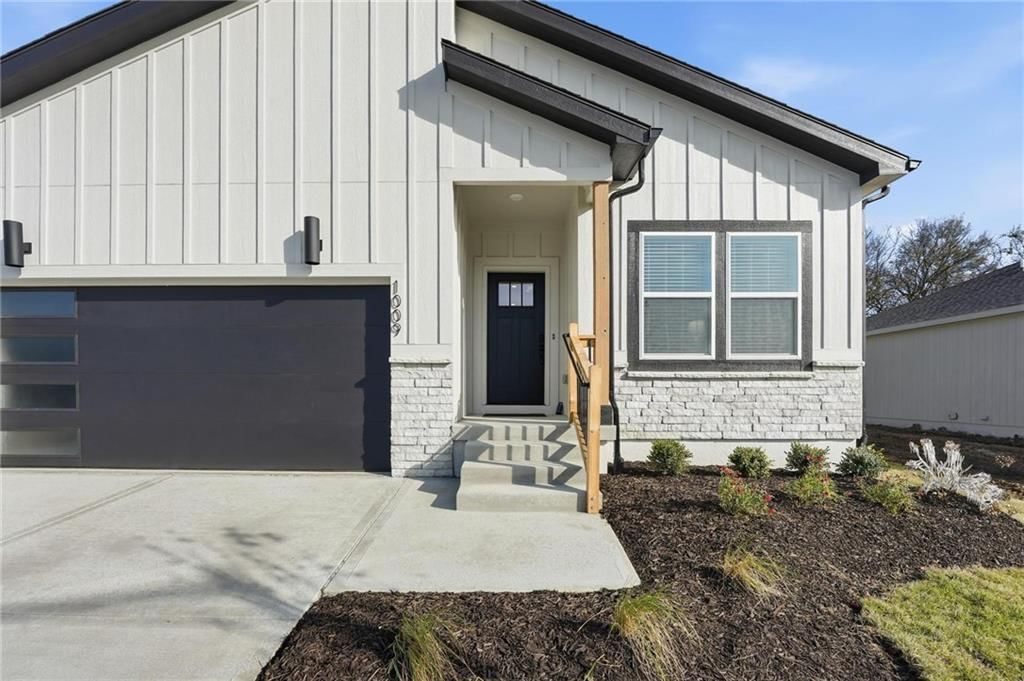 1009 Branchwood Lane — photo 37