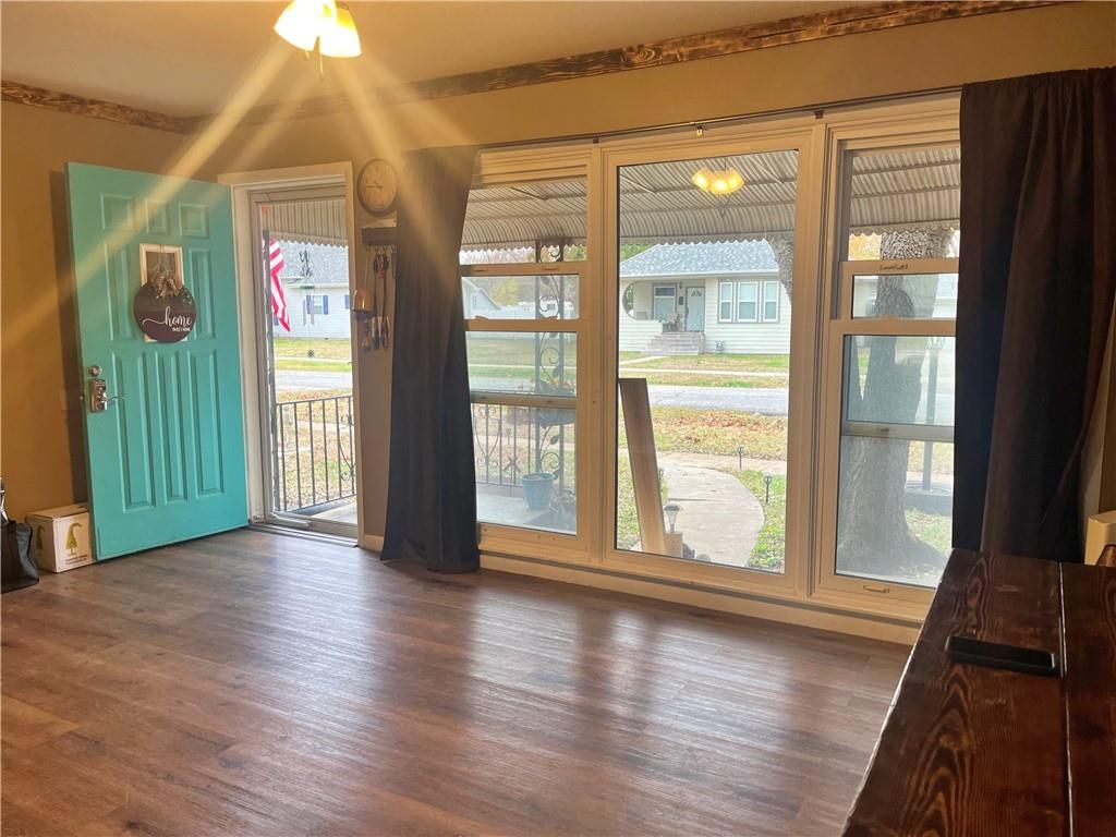 316 N Webster Street — photo 2