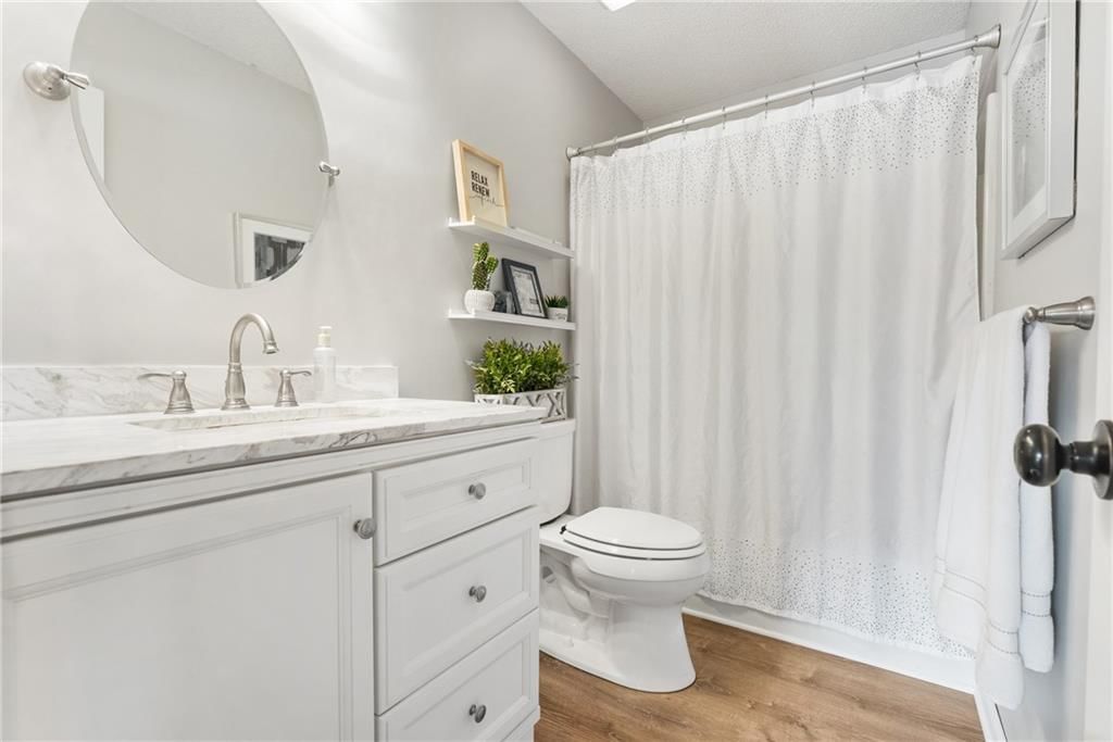105 NE Madison Court — photo 27