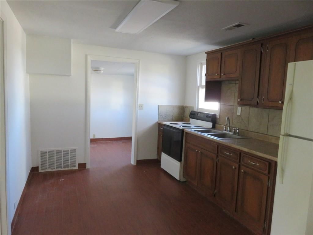 1002 S Haden Street — photo 11