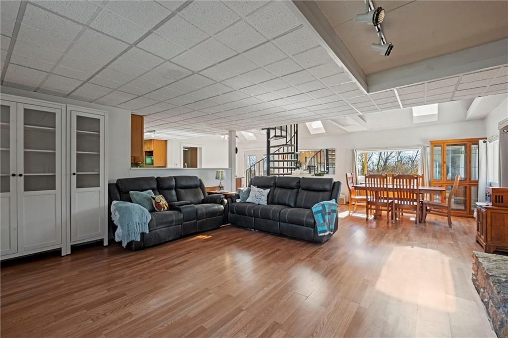Photo 6 of 35 - 27977 W 311th Street