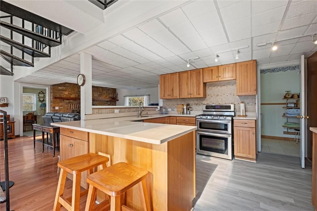 Photo 10 of 35 - 27977 W 311th Street