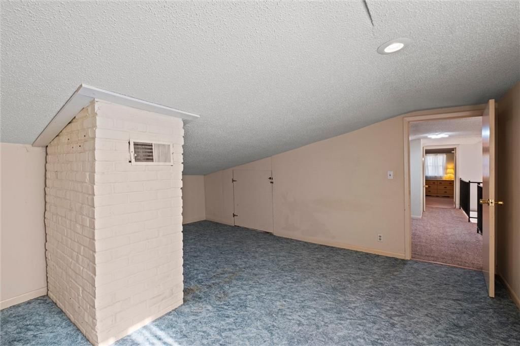 Photo 24 of 35 - 27977 W 311th Street