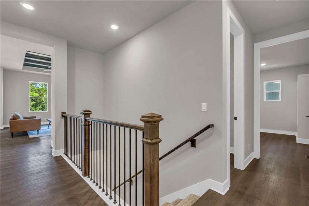 1607 Grayhawk Drive — photo 3