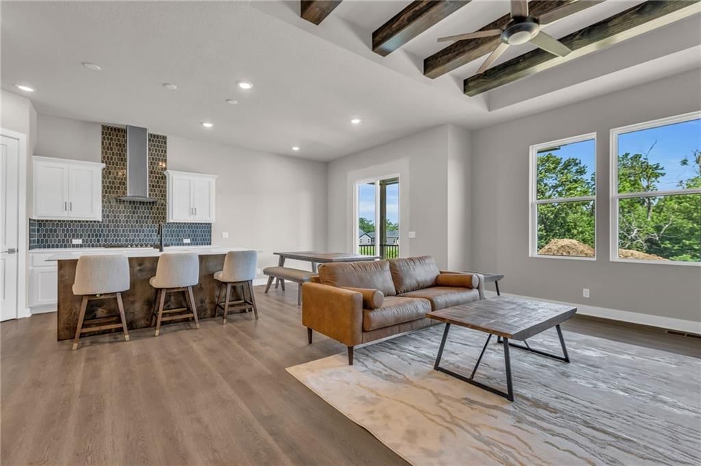 1607 Grayhawk Drive — photo 5