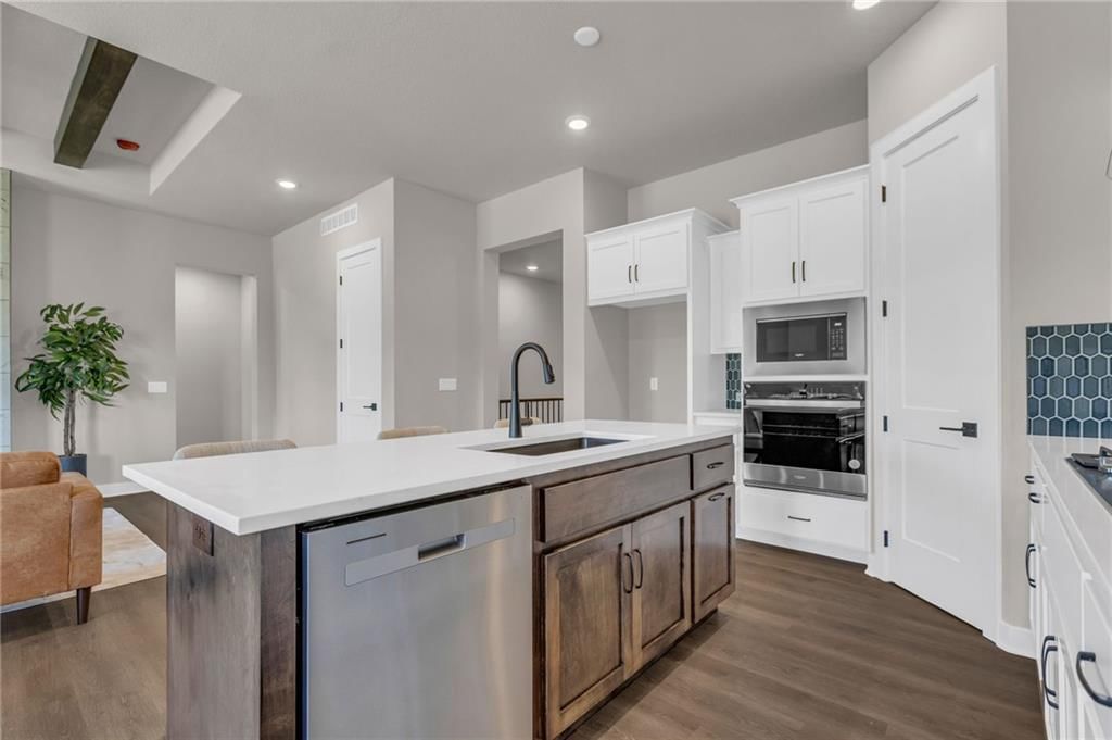 1607 Grayhawk Drive — photo 8