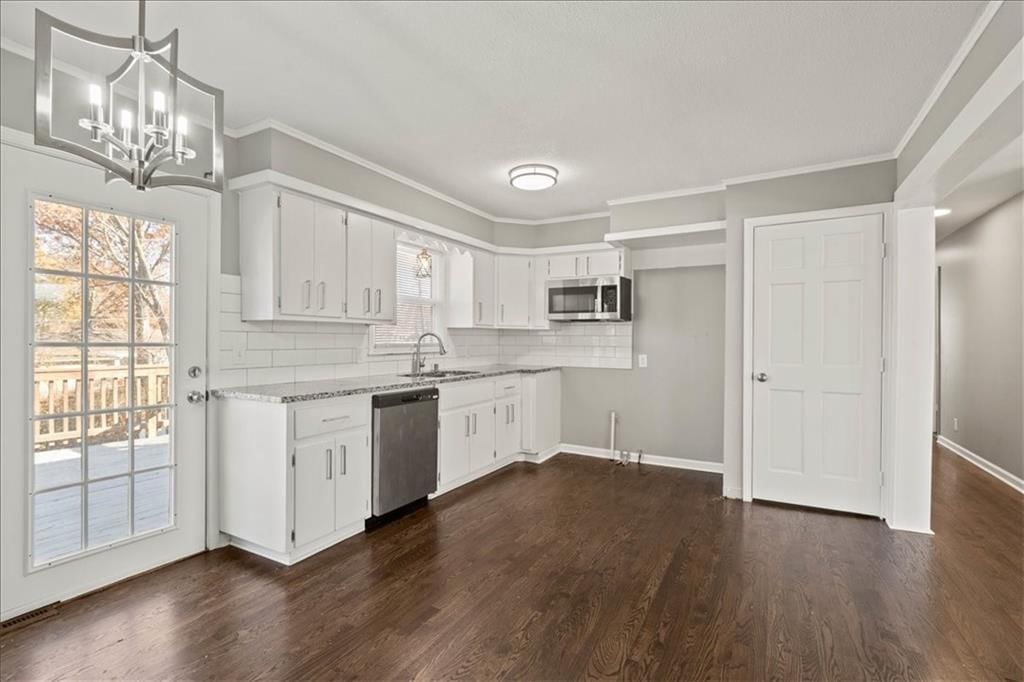 2641 S 31st Street — photo 9