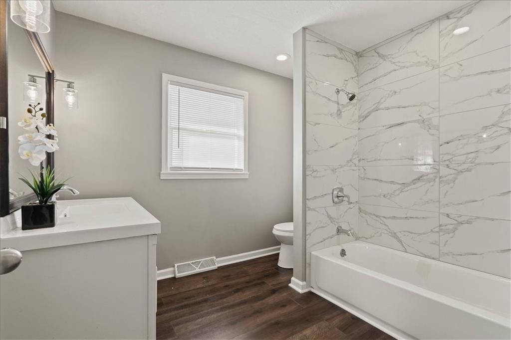 2641 S 31st Street — photo 11