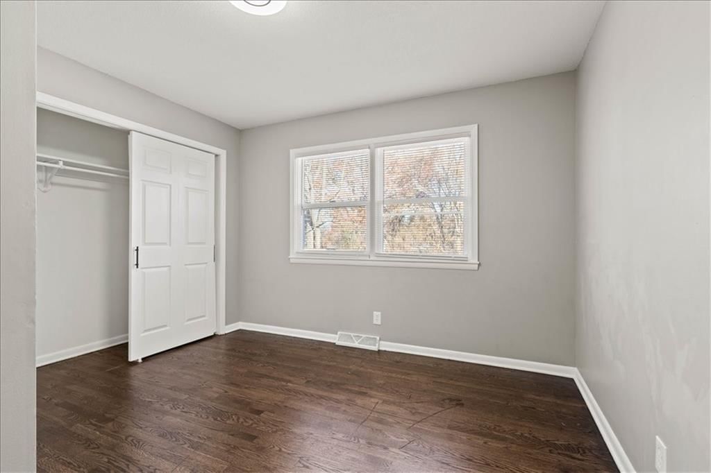 2641 S 31st Street — photo 13