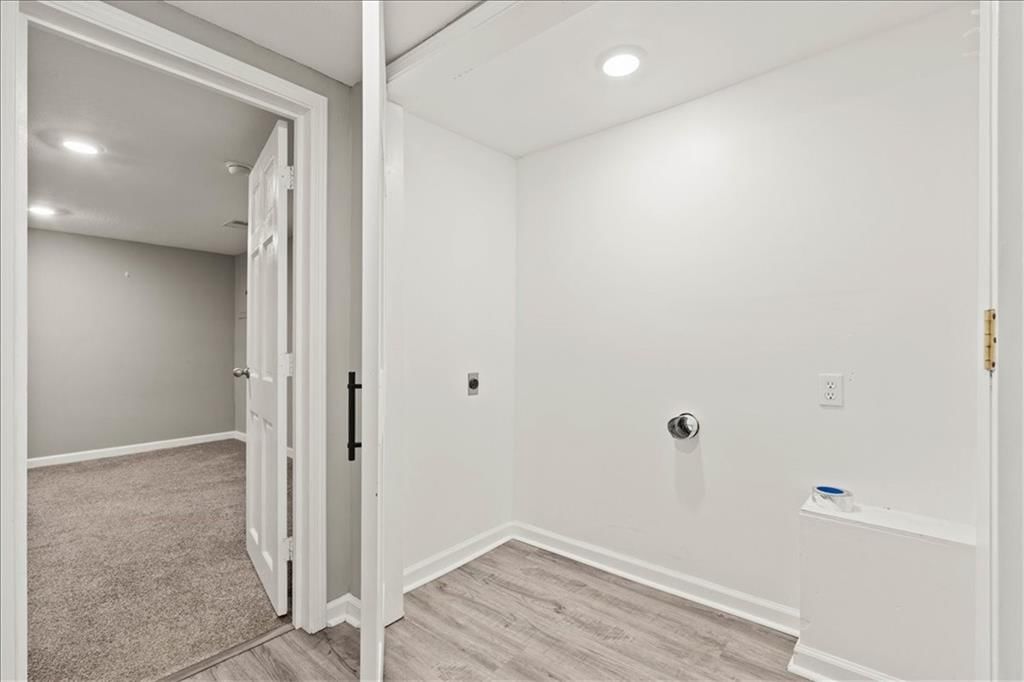 2641 S 31st Street — photo 20