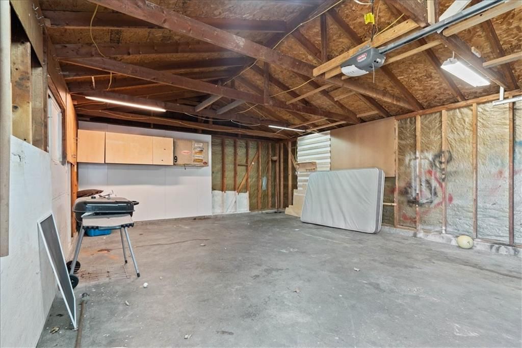 2641 S 31st Street — photo 25