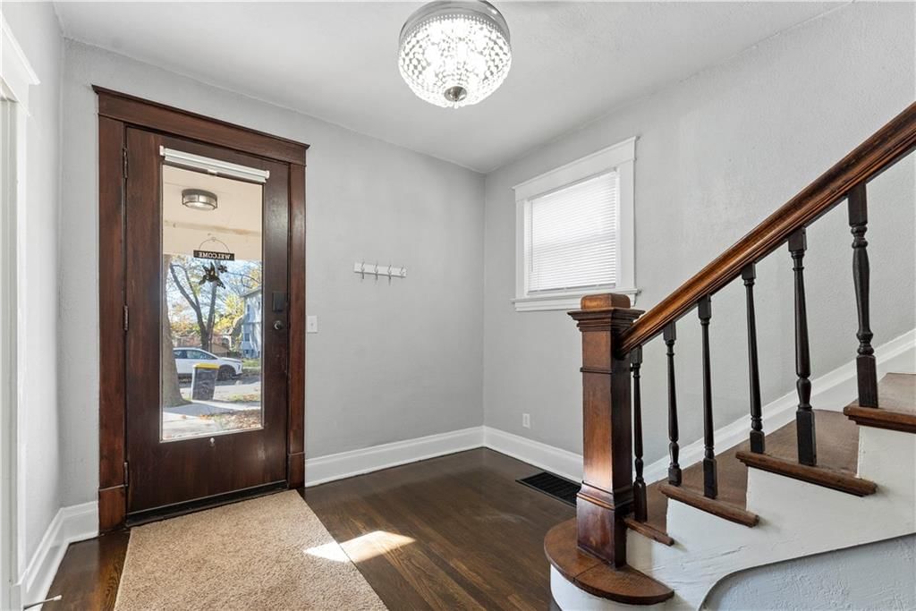 3224 E 11th Street — photo 5