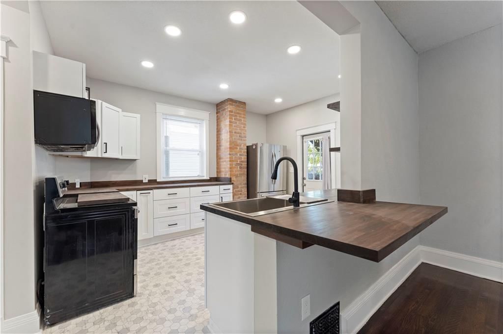 3224 E 11th Street — photo 13