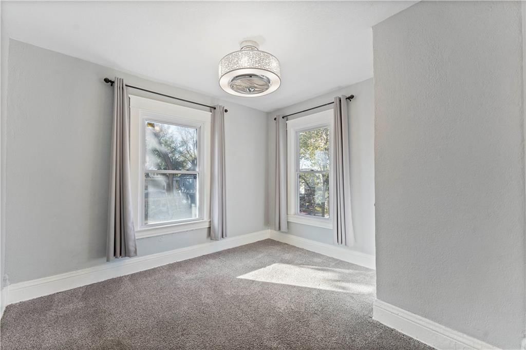 3224 E 11th Street — photo 28
