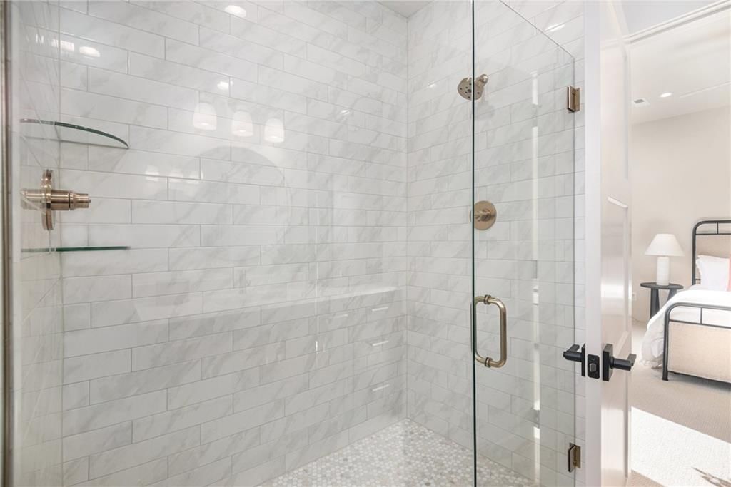 55 E 36th Street — photo 26