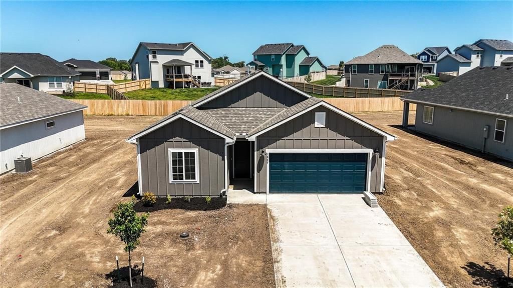 Photo 4 of 27 - 1660 Grayhawk Drive