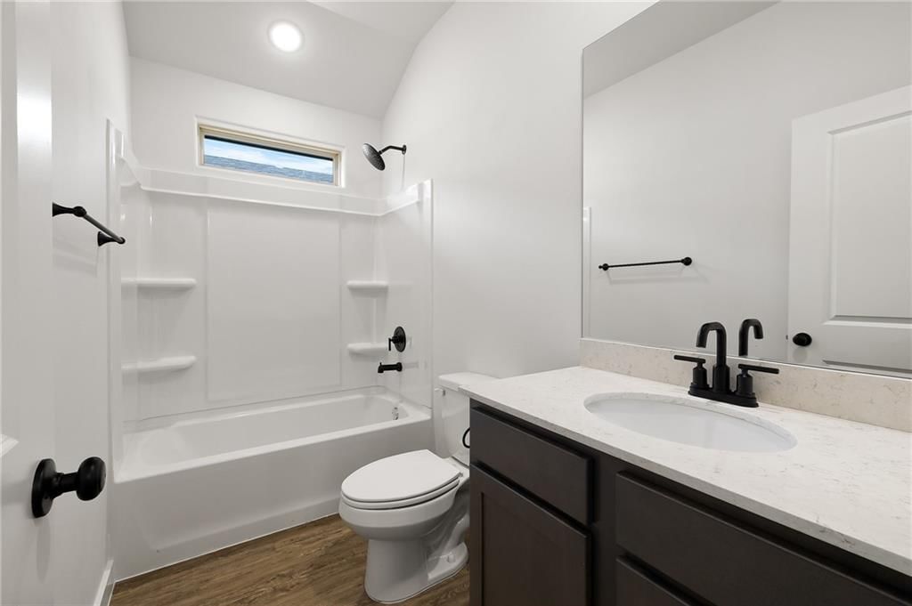 1648 Grayhawk Drive — photo 15